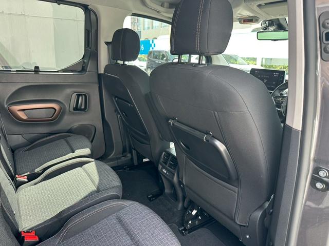 リフター ロングＧＴ　禁煙　５人乗り　フィアット・ドブロ風　デジタルミラー　ディスプレイオーディオ　Ａｐｐｌｅｃａｒｐｌａｙ　ＡＣＣ　ＢＳＭ　Ｒカメラ　スマートキー　レーンキープ　ＥＴＣ　ルーフレール（35枚目）