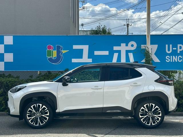 ヤリスクロス ハイブリッドＺ　禁煙・ツートンカラー・ナビ・ＴＶ・全周囲カメラ・ＨＵＤ・ＢＳＭ・シートヒーター・パワーバックドア・レーダークルーズ・パーキングアシスト・コンビシート・パワーシート・スマートキー２個（10枚目）