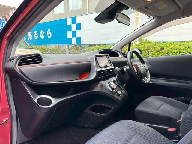 シエンタ G ★11月3入庫★禁煙★社外ナビ★フルセグTV★Bカメラ★両側パワースライドドア★衝突軽減★レーンキーピング★アイドリングストップ★ETC★Bluetooth★CD★スマートキー2個★(42枚目)