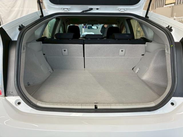 プリウス L 禁煙 社外ナビ ETC 社外18インチアルミホイール ユーザー様買取車両 内外装クリーニング済み(26枚目)