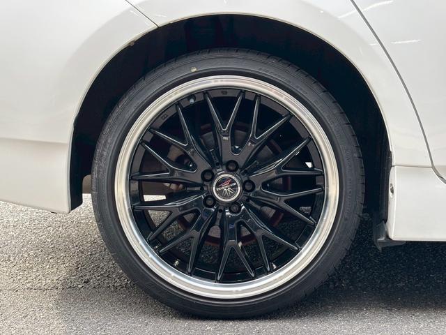 プリウス L 禁煙 社外ナビ ETC 社外18インチアルミホイール ユーザー様買取車両 内外装クリーニング済み(45枚目)