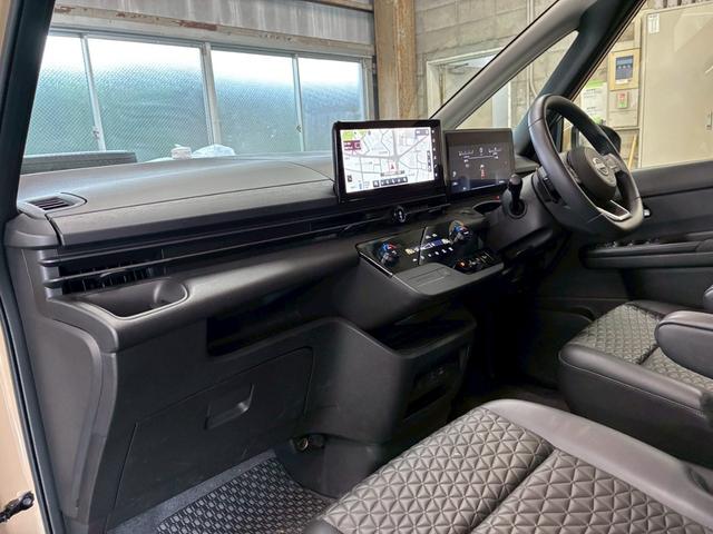 セレナ ＸＶ　禁煙・コネクトナビＴＶ・プロパイロット・アラウンドビュー・防水シート・両側パワースライドドア・ワイアレス充電・インテリジェントルームミラー・ＢＳＭ・パドルシフト・Ｂｌｕｅｔｏｏｔｈ・スマートキー２個（33枚目）