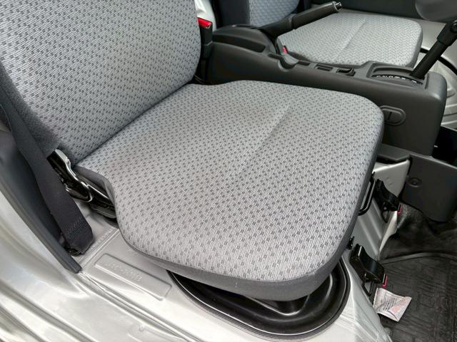 キャリイトラック ＫＣエアコン・パワステセーフティサポート装着車　禁煙　衝突軽減　レーンキーピング　アイドリングストップ　ドラレコ　荷台コンパネ　カギ２本　ユーザー様買取車両　内外装クリーニング済み（15枚目）