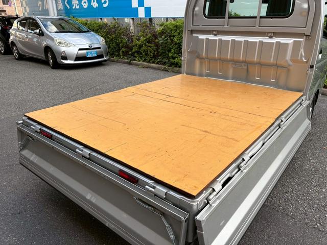 キャリイトラック ＫＣエアコン・パワステセーフティサポート装着車　禁煙　衝突軽減　レーンキーピング　アイドリングストップ　ドラレコ　荷台コンパネ　カギ２本　ユーザー様買取車両　内外装クリーニング済み（23枚目）