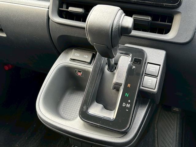 シエンタ Z ユーザー買取★ディスプレイオーディオプラス★ナビ★フルセグTV★CD/DVD★Rカメラ★15インチAW★両側パワースライドドア★スマートキー2個★レーダークルーズ★BSM★FRドラレコ★ETC★LED(31枚目)