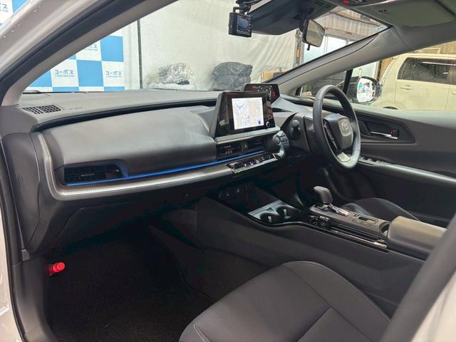 プリウス G 禁煙・8インチディスプレイオーディオ・全周囲カメラ・フルセグTV・セーフティセンス・レーダークルーズ・レーンキープ・BSM・LEDライト・シートヒーター・前後ドラレコ・ワンオーナー・スマートキー2個(39枚目)