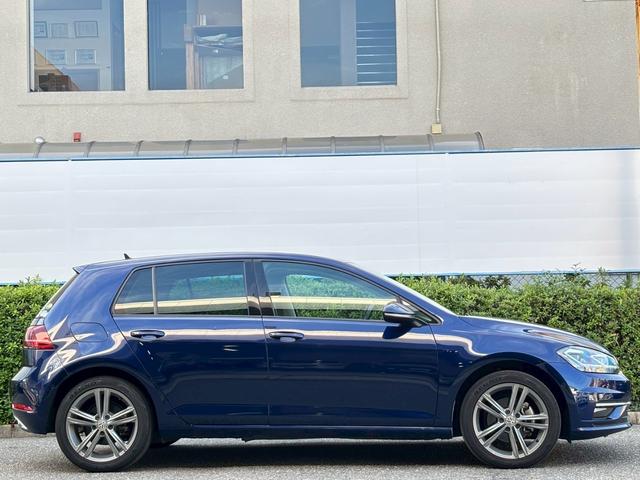 ゴルフ ＴＳＩハイライン　マイスター　禁煙・９．２インチディスカバープロナビ・フルセグＴＶ・Ｒカメラ・黒革シート・レーダークルーズ・ＢＳＭ・パワーシート・シートヒーター・スマートキー・ＥＴＣ・ドラレコ（11枚目）