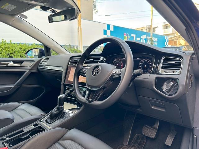 ゴルフ ＴＳＩハイライン　マイスター　禁煙・９．２インチディスカバープロナビ・フルセグＴＶ・Ｒカメラ・黒革シート・レーダークルーズ・ＢＳＭ・パワーシート・シートヒーター・スマートキー・ＥＴＣ・ドラレコ（18枚目）