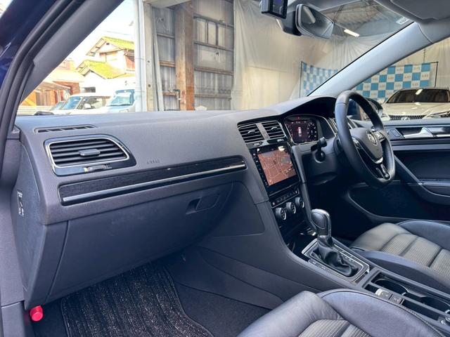 ゴルフ ＴＳＩハイライン　マイスター　禁煙・９．２インチディスカバープロナビ・フルセグＴＶ・Ｒカメラ・黒革シート・レーダークルーズ・ＢＳＭ・パワーシート・シートヒーター・スマートキー・ＥＴＣ・ドラレコ（41枚目）