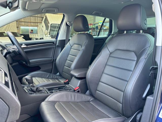 ゴルフ ＴＳＩハイライン　マイスター　禁煙・９．２インチディスカバープロナビ・フルセグＴＶ・Ｒカメラ・黒革シート・レーダークルーズ・ＢＳＭ・パワーシート・シートヒーター・スマートキー・ＥＴＣ・ドラレコ（43枚目）