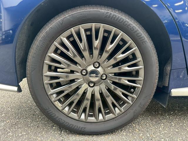 オーラ オーテック　禁煙・９インチコネクトナビ・ＢＯＳＥ・プロパイロット・全周囲カメラ・フルセグＴＶ・黒革シート・デジタルインナーミラー・シートヒーター・ＢＳＭ・ＬＥＤライト・寒冷地（56枚目）