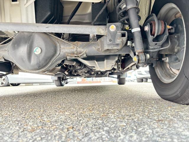 全国陸送ご納車致します。料金をわかりやすくしております。（離島・北海道・沖縄の料金はお問合せください。高額車両や特殊車両は料金が変わります）詳しくはスタッフまで♪ユーポス伊丹店０１２０−１４−１２３６