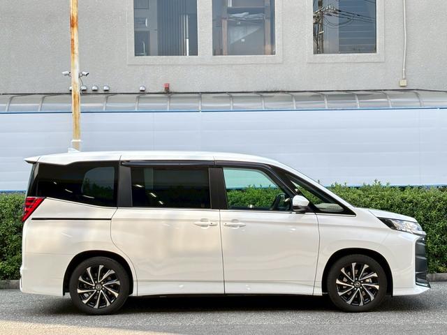 ノア ハイブリッドＳ－Ｚ　禁煙★１０．５インチディスプレイオーディオ★フリップダウンモニター★フルセグＴＶ★Ｂカメラ★両側パワースライドドア★セーフティーセンス★ドラレコ★シートヒーター★Ｂｌｕｅｔｏｏｔｈ★スマーキー２個★（11枚目）