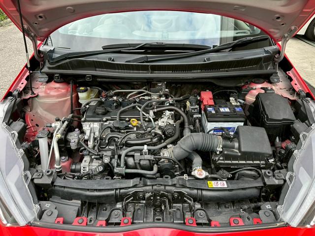 ヤリス Ｚ　ユーザー様買取車両★禁煙★ディスプレイオーディオ★全周囲カメラ★セーフティーセンス★ＨＵＤ★シートヒーター★ドラレコ★ＥＴＣ★スマーキー２個★（12枚目）