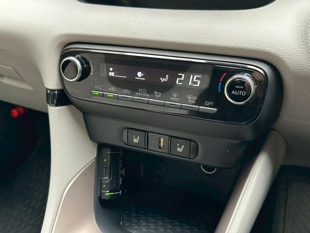 ヤリス Ｚ　ユーザー様買取車両★禁煙★ディスプレイオーディオ★全周囲カメラ★セーフティーセンス★ＨＵＤ★シートヒーター★ドラレコ★ＥＴＣ★スマーキー２個★（15枚目）