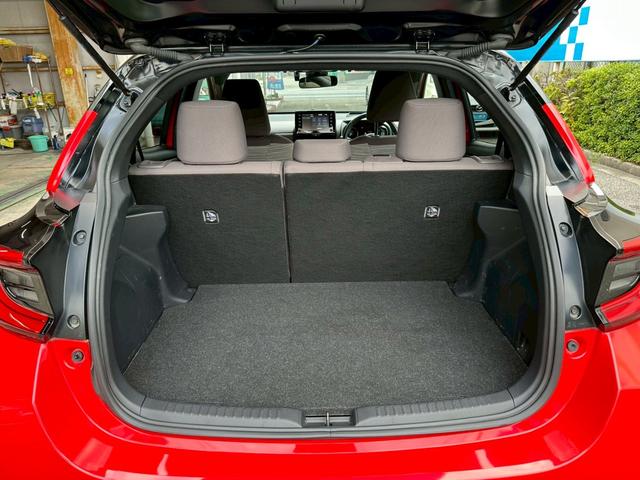 ヤリス Ｚ　ユーザー様買取車両★禁煙★ディスプレイオーディオ★全周囲カメラ★セーフティーセンス★ＨＵＤ★シートヒーター★ドラレコ★ＥＴＣ★スマーキー２個★（31枚目）