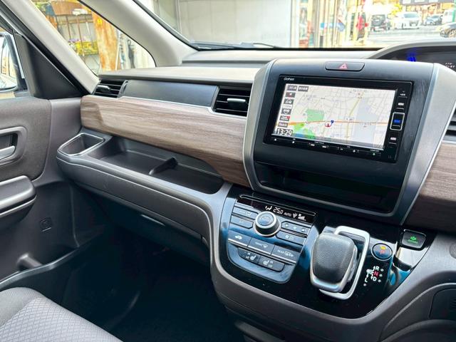 フリードハイブリッド ハイブリッド・G ★ユーザー買取★純正ナビ(VXM-234VFi)★フルセグTV★Rカメラ★両側パワースライド★ホンダセンシング★スマートキー★シートヒーター★Fエアロ★トランクスポイラー★ETC★前後ドラレコ★(16枚目)