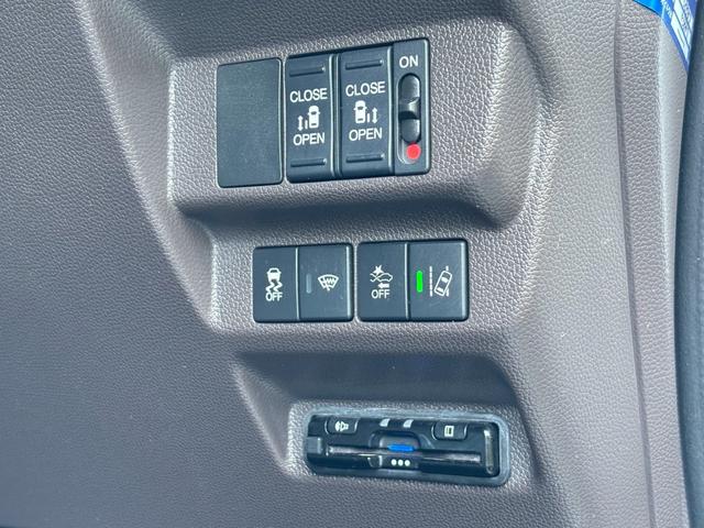 フリードハイブリッド ハイブリッド・G ★ユーザー買取★純正ナビ(VXM-234VFi)★フルセグTV★Rカメラ★両側パワースライド★ホンダセンシング★スマートキー★シートヒーター★Fエアロ★トランクスポイラー★ETC★前後ドラレコ★(22枚目)