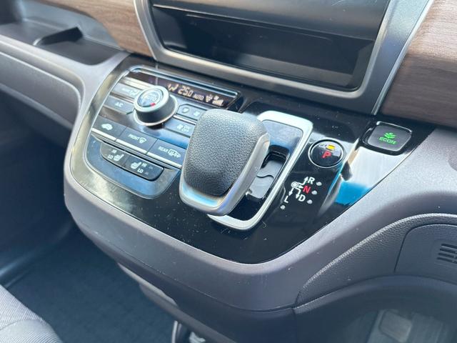 フリードハイブリッド ハイブリッド・G ★ユーザー買取★純正ナビ(VXM-234VFi)★フルセグTV★Rカメラ★両側パワースライド★ホンダセンシング★スマートキー★シートヒーター★Fエアロ★トランクスポイラー★ETC★前後ドラレコ★(24枚目)