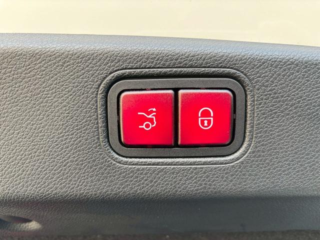 CLSクラス CLS450 4マチック スポーツ 禁煙★サンルーフ★ブルメスターサウンド★赤/黒革シート★シートベンチレーター★レーダーセーフティ★HUD★BSM★12.3インチディスプレイオーディオナビ★フルセグTV★全周囲カメラ★F席パワーシート(46枚目)