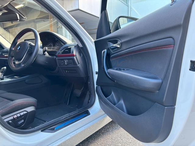 １シリーズ １２０ｉ　スポーツ　ユーザー様買取車両★純正ナビ★Ｂカメラ★クルコン★ＤＶＤ★レーンキーピング★ＦＲクリソナ★Ｆ席パワーシート★ドラレコ★アイドリングストップ★ＥＴＣ★純正アルミホイール１７インチ★スマートキー２個★（14枚目）