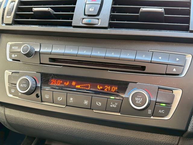 １シリーズ １２０ｉ　スポーツ　ユーザー様買取車両★純正ナビ★Ｂカメラ★クルコン★ＤＶＤ★レーンキーピング★ＦＲクリソナ★Ｆ席パワーシート★ドラレコ★アイドリングストップ★ＥＴＣ★純正アルミホイール１７インチ★スマートキー２個★（22枚目）