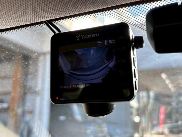 １シリーズ １２０ｉ　スポーツ　ユーザー様買取車両★純正ナビ★Ｂカメラ★クルコン★ＤＶＤ★レーンキーピング★ＦＲクリソナ★Ｆ席パワーシート★ドラレコ★アイドリングストップ★ＥＴＣ★純正アルミホイール１７インチ★スマートキー２個★（24枚目）