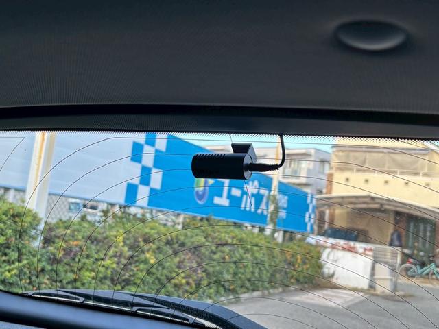 １シリーズ １２０ｉ　スポーツ　ユーザー様買取車両★純正ナビ★Ｂカメラ★クルコン★ＤＶＤ★レーンキーピング★ＦＲクリソナ★Ｆ席パワーシート★ドラレコ★アイドリングストップ★ＥＴＣ★純正アルミホイール１７インチ★スマートキー２個★（25枚目）