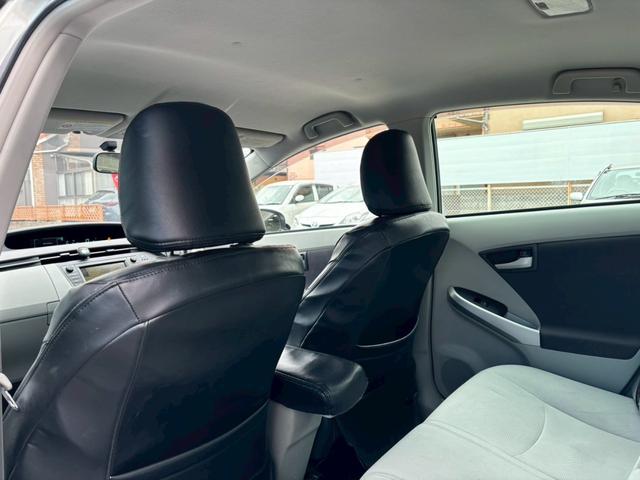 プリウス Ｓ　純正ナビ・Ｂカメラ・スマートキー・ＬＥＤライト・ＥＴＣ・ＣＤ・社外アルミホイール１５インチ・ＣＤ・ユーザー様買取車両（32枚目）