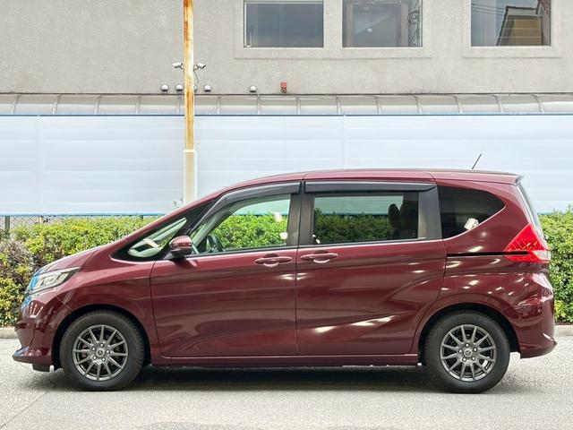 フリード G・ホンダセンシング ユーザー様買取車両★禁煙★純正9インチナビ(VXM-175VFNi)★フルセグTV★Bカメラ★両側パワースライドドア★ホンダセンシング★Bluetooth★DVD★スマートキー2個★キャプテンシート(10枚目)