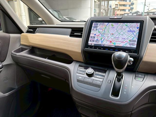 フリード G・ホンダセンシング ユーザー様買取車両★禁煙★純正9インチナビ(VXM-175VFNi)★フルセグTV★Bカメラ★両側パワースライドドア★ホンダセンシング★Bluetooth★DVD★スマートキー2個★キャプテンシート(19枚目)