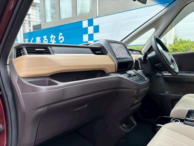 フリード G・ホンダセンシング ユーザー様買取車両★禁煙★純正9インチナビ(VXM-175VFNi)★フルセグTV★Bカメラ★両側パワースライドドア★ホンダセンシング★Bluetooth★DVD★スマートキー2個★キャプテンシート(42枚目)