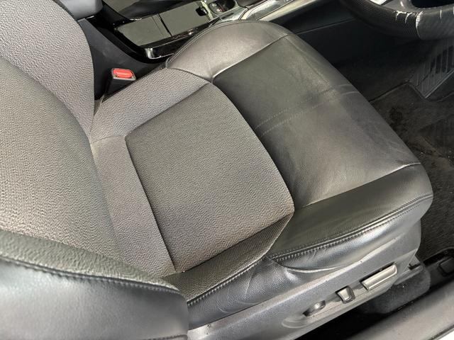 カローラクロス Ｚ　禁煙　９インチディスプレイオーディオ　ナビＴＶ付　全周囲モニター　スマートキー２個　衝突軽減　レーダークルーズ　レーンキープ　ＢＳＭ　ヘットアップディスプレイパワーバックドア　パワーシート（16枚目）