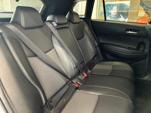 カローラクロス Ｚ　禁煙　９インチディスプレイオーディオ　ナビＴＶ付　全周囲モニター　スマートキー２個　衝突軽減　レーダークルーズ　レーンキープ　ＢＳＭ　ヘットアップディスプレイパワーバックドア　パワーシート（31枚目）