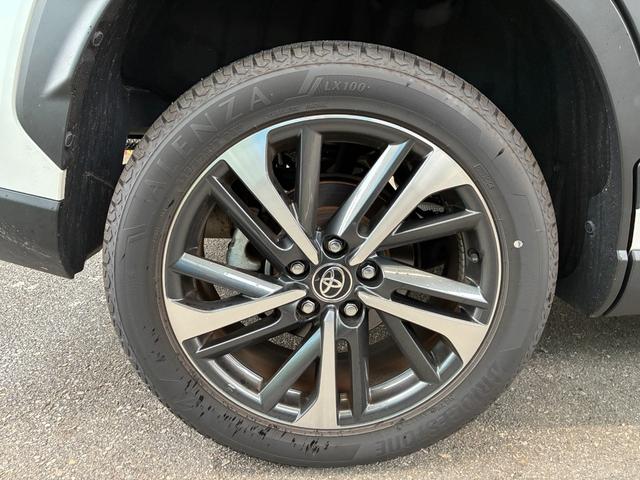 カローラクロス Ｚ　禁煙　９インチディスプレイオーディオ　ナビＴＶ付　全周囲モニター　スマートキー２個　衝突軽減　レーダークルーズ　レーンキープ　ＢＳＭ　ヘットアップディスプレイパワーバックドア　パワーシート（50枚目）