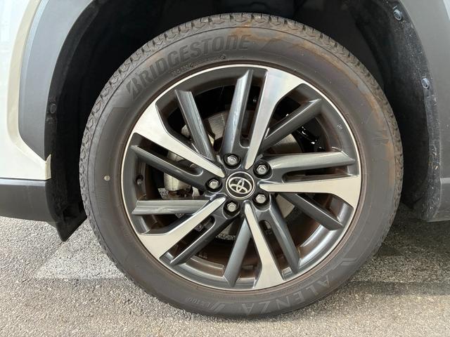 カローラクロス Ｚ　禁煙　９インチディスプレイオーディオ　ナビＴＶ付　全周囲モニター　スマートキー２個　衝突軽減　レーダークルーズ　レーンキープ　ＢＳＭ　ヘットアップディスプレイパワーバックドア　パワーシート（52枚目）