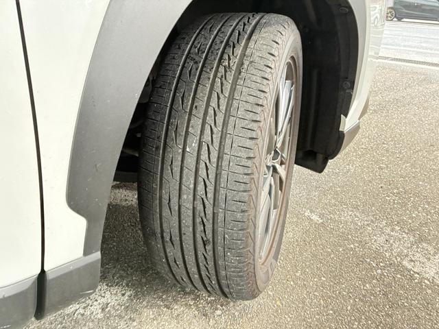 カローラクロス Ｚ　禁煙　９インチディスプレイオーディオ　ナビＴＶ付　全周囲モニター　スマートキー２個　衝突軽減　レーダークルーズ　レーンキープ　ＢＳＭ　ヘットアップディスプレイパワーバックドア　パワーシート（53枚目）