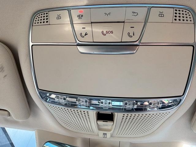 Ｓクラス Ｓ４００　ＡＭＧライン　禁煙・ベージュ革シート・サンルーフ・全周囲カメラ・サウンドシステム・ヘッドアップディスプレイ・インテリジェントドライブ・ディスプレイオーディオナビ・運転席パワーシート・エアーシート・（24枚目）