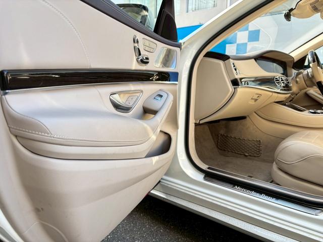 Ｓクラス Ｓ４００　ＡＭＧライン　禁煙・ベージュ革シート・サンルーフ・全周囲カメラ・サウンドシステム・ヘッドアップディスプレイ・インテリジェントドライブ・ディスプレイオーディオナビ・運転席パワーシート・エアーシート・（50枚目）