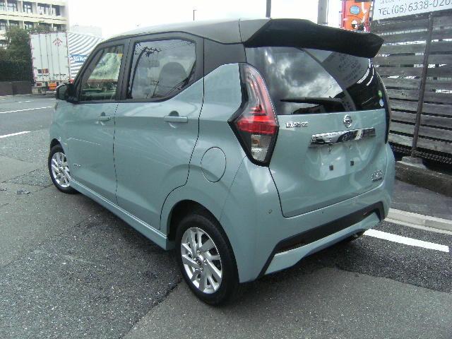 デイズ ハイウェイスター　Ｘ　プロパイロットエディション　禁煙車　プロパイロット　アラウンドビューモニター　エマージェンシーブレーキ　ナビ　フルセグＴＶ　Ｂｌｕｅｔｏｏｔｈ　バックカメラ　フォグランプ　ＬＥＤヘッド　インテリキー　エンジンプッシュスタート（11枚目）