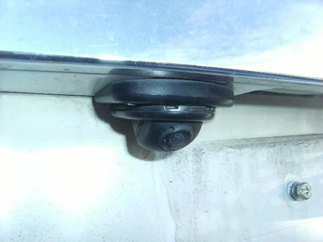 エクシーガ ２．０ｉ－Ｓ　メモ―ナビ　フルセグＴＶ　フリップダウンモニター　バックカメラ　ＥＴＣ　スマートキー　フォグランプ　純正アルミホイール　エンジンプッシュスタート　パドルシフト　ＨＩＤヘッドライト　プライバシーガラス（14枚目）