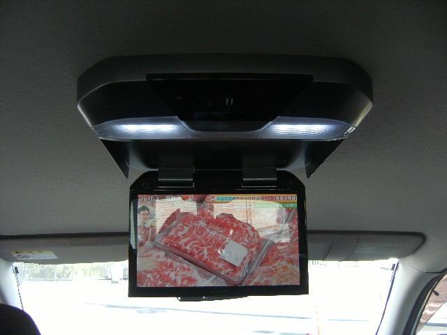 エクシーガ ２．０ｉ－Ｓ　メモ―ナビ　フルセグＴＶ　フリップダウンモニター　バックカメラ　ＥＴＣ　スマートキー　フォグランプ　純正アルミホイール　エンジンプッシュスタート　パドルシフト　ＨＩＤヘッドライト　プライバシーガラス（19枚目）