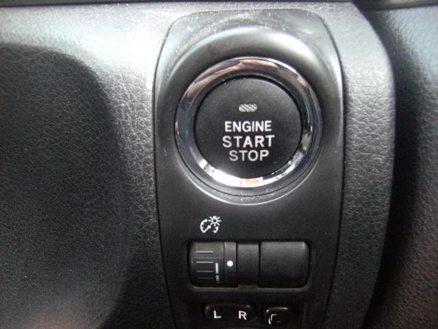 エクシーガ ２．０ｉ－Ｓ　メモ―ナビ　フルセグＴＶ　フリップダウンモニター　バックカメラ　ＥＴＣ　スマートキー　フォグランプ　純正アルミホイール　エンジンプッシュスタート　パドルシフト　ＨＩＤヘッドライト　プライバシーガラス（21枚目）