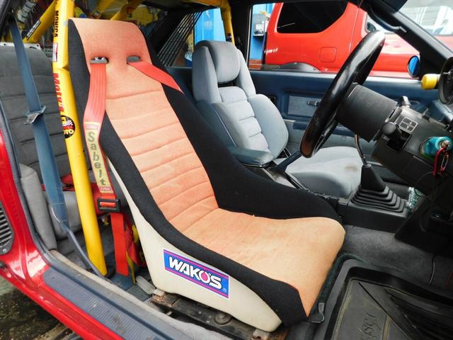 ソアラ ２．０ＧＴ　ツインカム　５速ＭＴ　車高調　マフラー　スピードスターマークＩＩ１２Ｊ　バケットシート　タコ足　叩き出し　外品メーター　エアクリ　ファッシュボード植毛塗装　デジタルメーター（13枚目）