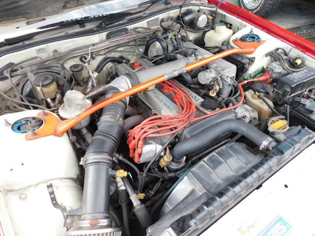 ソアラ ２．０ＧＴ　ツインカム　５速ＭＴ　車高調　マフラー　スピードスターマークＩＩ１２Ｊ　バケットシート　タコ足　叩き出し　外品メーター　エアクリ　ファッシュボード植毛塗装　デジタルメーター（37枚目）