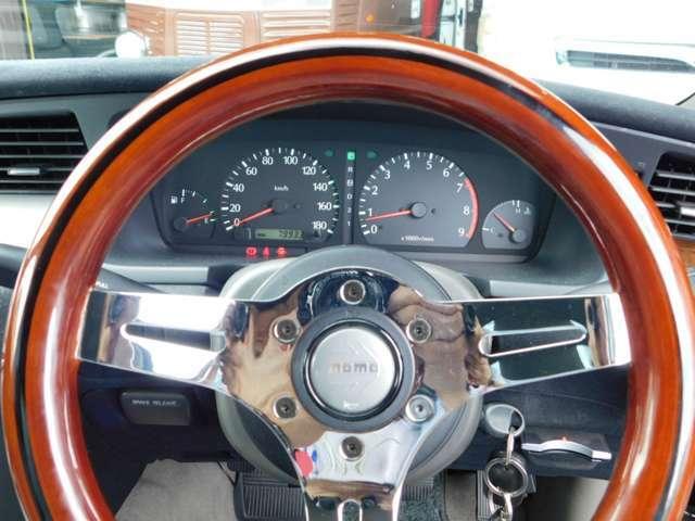 ローレル メダリスト　車高調・フルエアロ・１９インチアルミ・Ｔベルト交換済みイカリング・ＬＥＤテール・車高調・フルエアロ・ナビ／ＴＶ◆１９インチアルミ・プロジェクターライト・ワンオフマフラー・内装（植毛塗装）・ウーハー（7枚目）