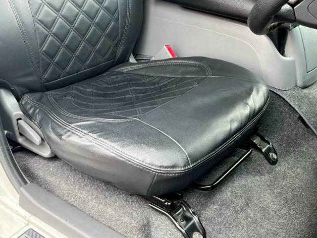 ハイエースワゴン GL ロング ミドルルーフ 4WD 11インチナビTV フリップダウン12.8 Bluetooth接続 ETC 社外17AW 社外エアロ 電動スライド 寒冷地仕様 リアリクライニング加工 100Wコンセント(8枚目)