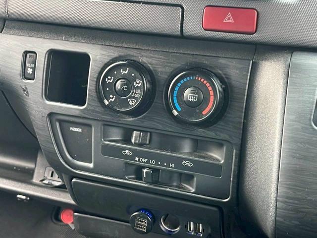 ハイエースワゴン GL ロング ミドルルーフ 4WD 11インチナビTV フリップダウン12.8 Bluetooth接続 ETC 社外17AW 社外エアロ 電動スライド 寒冷地仕様 リアリクライニング加工 100Wコンセント(34枚目)