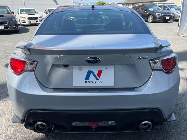 ＢＲＺ Ｓ　ＳＴＩエアロパッケージ　リアスポイラー　シートヒーター　純正ＳＤナビ　バックカメラ　ＥＴＣ　禁煙車　ハーフレザーシート　純正革巻きステアリング　パドルシフト　純正１７インチアルミ　ＨＩＤヘッドライト（18枚目）