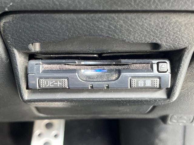 インプレッサ ＷＲＸ　ＳＴＩ　Ａライン　Ｃ型　カロッツェリア製ディスプレイオーディオ　バックカメラ　ＥＴＣ　禁煙車　ターボ　プッシュスタート　ハーフレザーシート　パワーシート　ＨＩＤヘッドライト　純正１８インチアルミホイール（5枚目）
